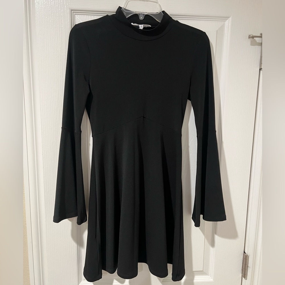 BCBGENERATION black simple dress